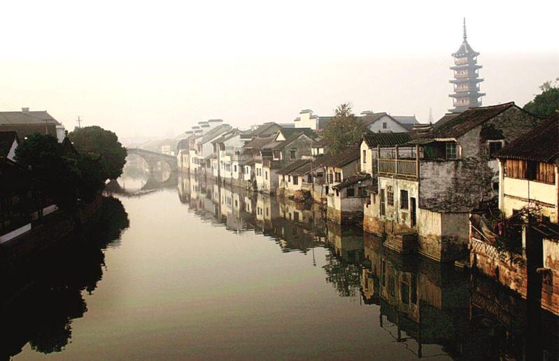 逃出郊外露营地
